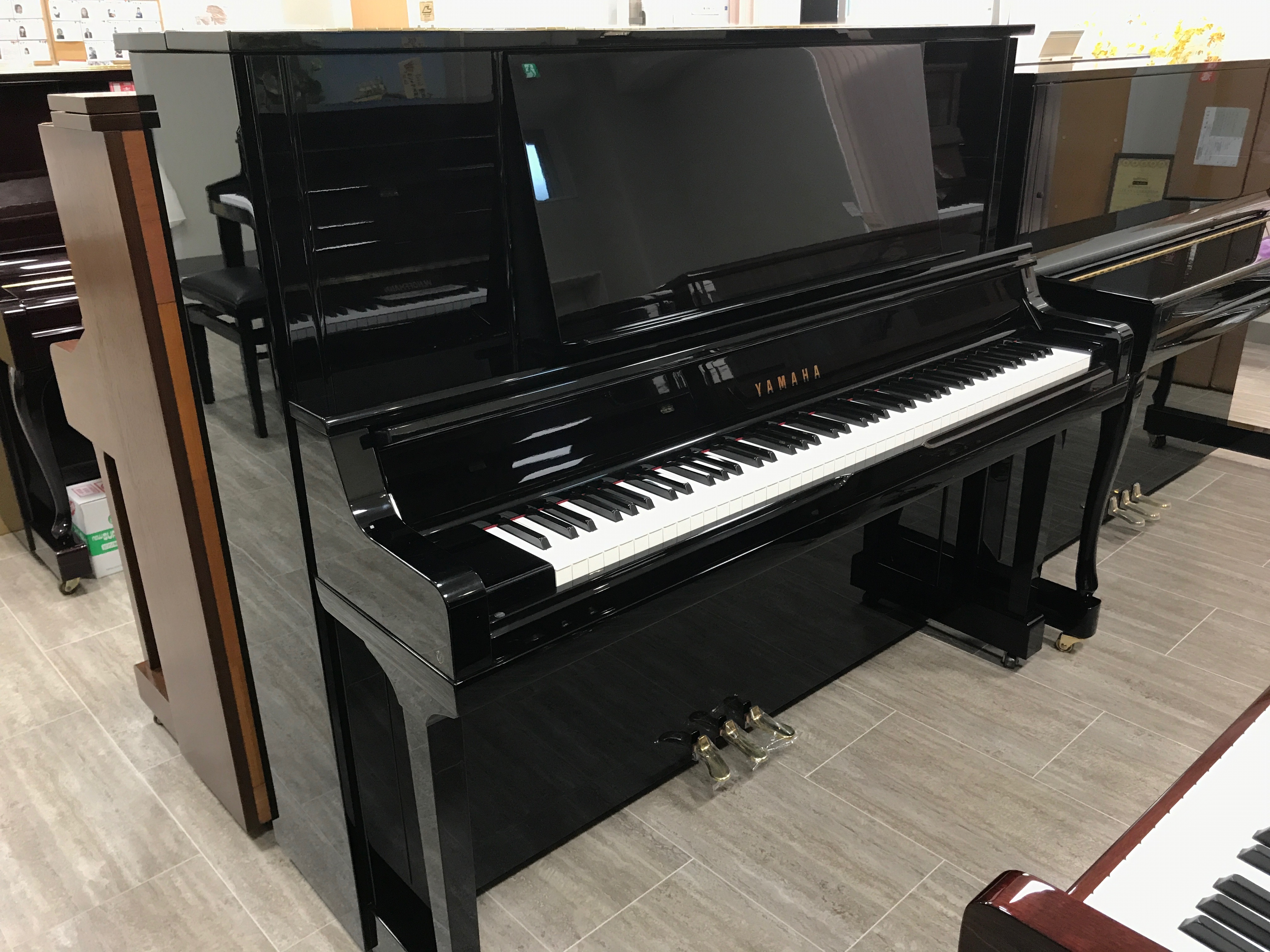 ヤマハ アップライトピアノ UX30A(ヤマハ消音ユニット付) | ピアノ販売 