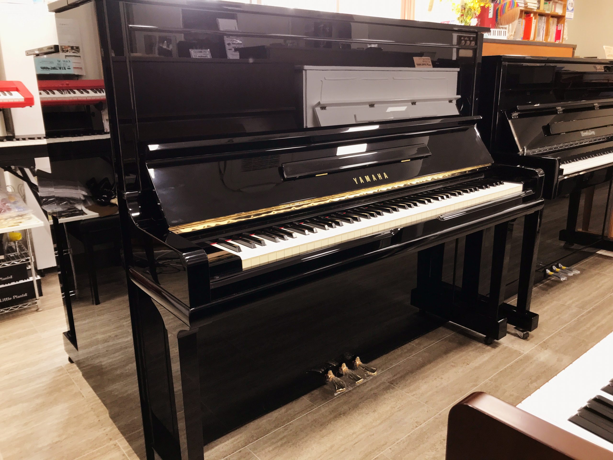 2021人気No.1の 中古ピアノ ヤマハピアノU30A 131cm 黒艶 特価